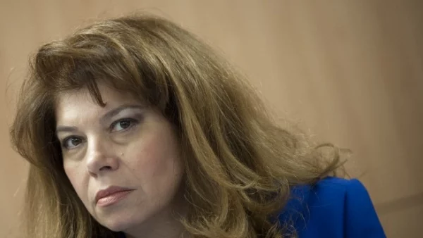 Йотова: Българската номинация за еврокомисар трябваше да е жена социалистка