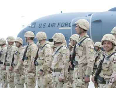САЩ съкращава военния си контингент в Ирак с една трета - до 3500 души