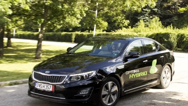 KIA Optima Hybrid: Оптимална изнеда (тест-драйв)