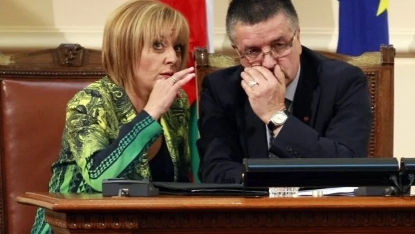 Манолова обещава свобода на местните структури на БСП, щяла да спре задкулисието