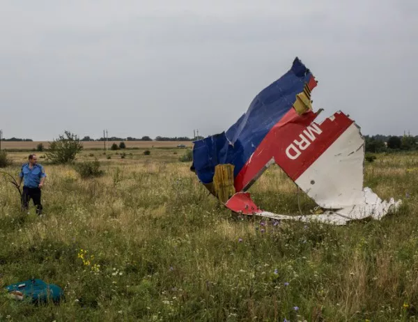 Австралия: Очакваме признание от Русия за свалянето на малайзийския самолет над Източна Украйна