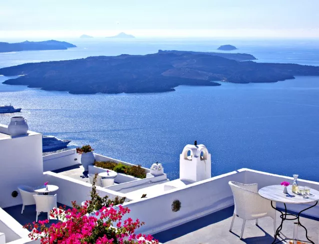 Приходите от туризъм в Гърция падат