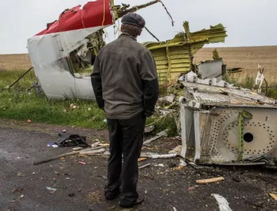 Издирването на останки от MH17 се прекратява временно