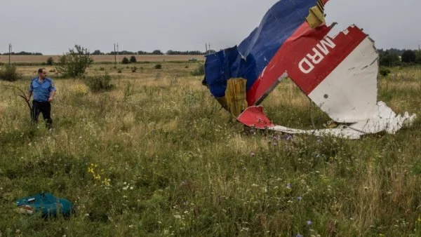 Малайзийският MH17 е бил свален с ракета, доставена от руска територия