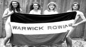 Обвиниха гребкини в порнография