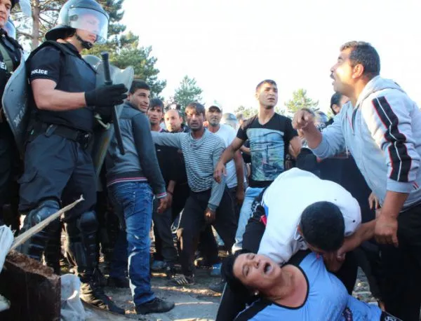 "Българите на кайма" - за поведението на ромите са виновни политиците