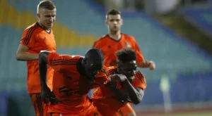 Литекс губи Менди за мача с Левски