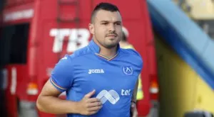 {{ otherArticle[0].article.title }}