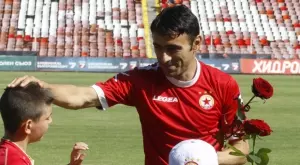 {{ otherArticle[0].article.title }}