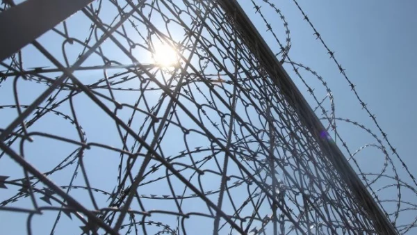 Турция започва да изгражда стена и по границата си с Иран