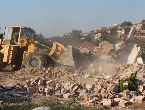 В Шумен няма да събарят незаконни ромски къщи