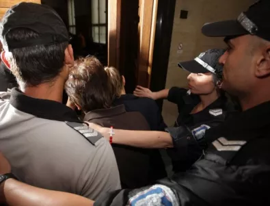Счетоводителките и касиерката на КТБ остават в ареста
