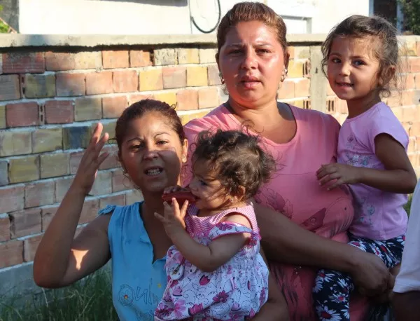 АФП: Ромите в България продават гласа си