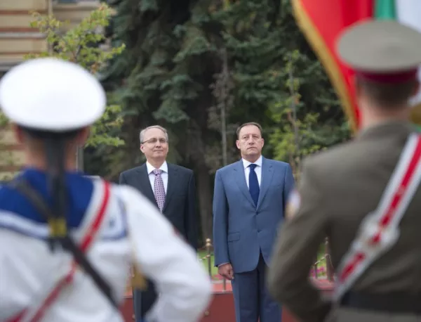 Найденов: Очакваме Македония да изпълни критериите за НАТО и ЕС
