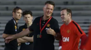 Ван Гаал: Рууни трябва да си заслужи да бъде титуляр