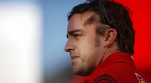 Ферари бие шута на Фернандо Алонсо