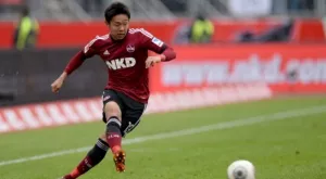 Японски национал подписа с Хановер