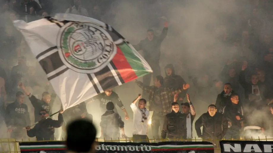 Фенове на Локомотив Пловдив пребили момче - фен на противниковия Ботев