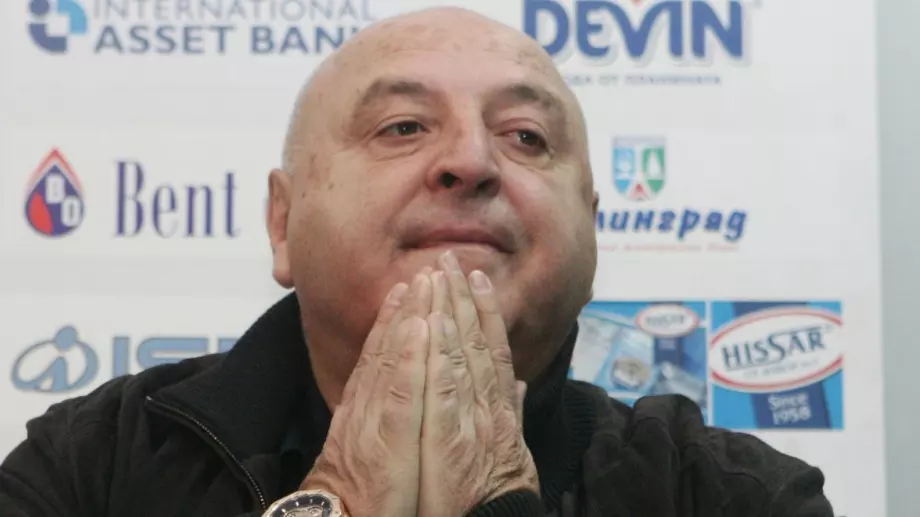 Венцеслав Стефанов: Аз съм настоящето на футбола ни, без пари съм, нямам нищо