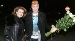 Фенове на Левски атакуваха Наско Сираков и Илиана Раева