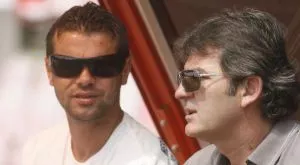 Любо връща любимец на сектор Г