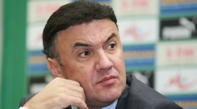 Боби Михайлов: Казах на Венци Стефанов да си гледа отбора