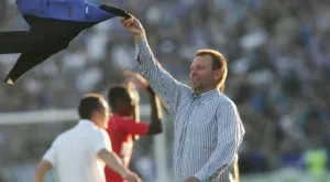 Стойчо Младенов търси трети таран