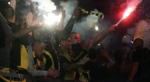 Бултрасите стягат бой с фенове на Партизани заради пленено шалче