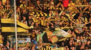 {{ otherArticle[0].article.title }}