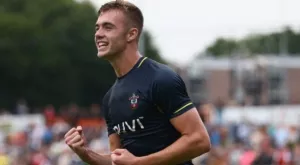 Арсен Венгер иска на всяка цена 19 годишен защитник от Саутхемптън