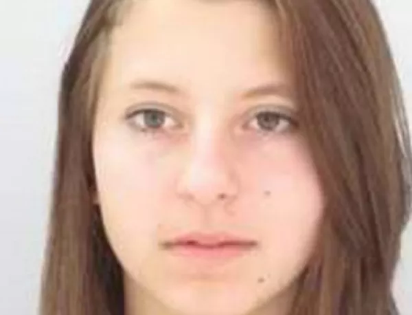 Полицията издирва 15-годишно момиче