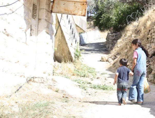 Палестинско дете загина при атака на еврейски заселници в Западния бряг