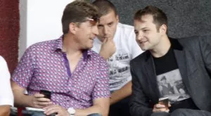 {{ otherArticle[0].article.title }}