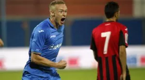 {{ otherArticle[0].article.title }}