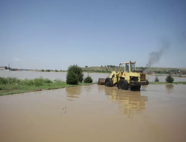 Прокуратурата още не е открила причината за наводнението в Мизия 