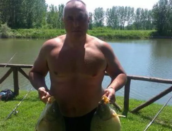 Борисов се хвали с улов във Фейсбук