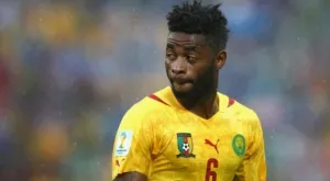 Алекс Сонг е резерва на Видал за Юнайтед