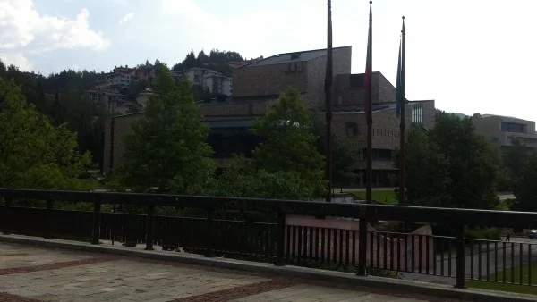 Изложбата "Родопски легенди и предания" ще гостува в Асеновград