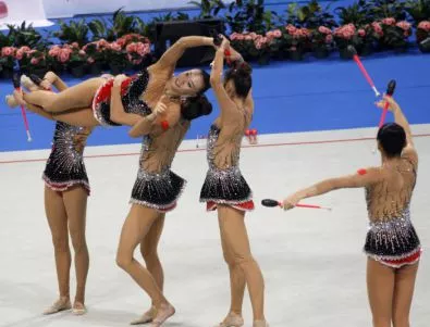 Българският ансамбъл по художествена гимнастика със сребро в многобоя
