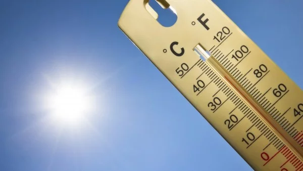 38° жега, жълт код за високи температури е обявен за цялата страна 