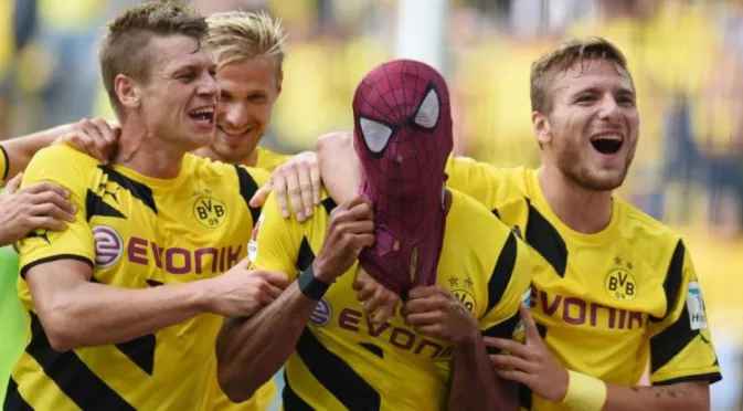 Късен гол спаси Дортмунд от нова загуба