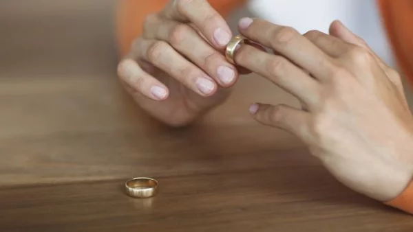 Защо жените по-често искат развод?