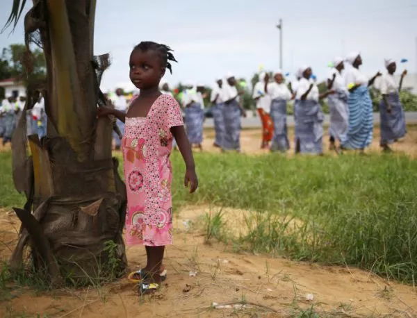 По-малко от половината пари за борба срещу еболата са стигнали до засегнатите страни