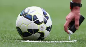 Английски клуб пита феновете: Някой има ли стълба назаем?