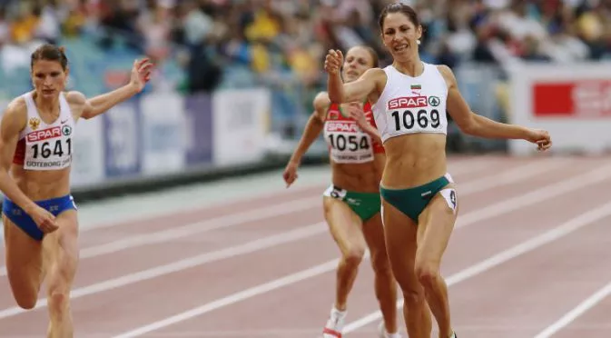 Ваня Стамболова без конкуренция на 400 м с препятствия