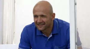 Футболистите на Славия натиснали Радуканов да остане