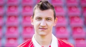 {{ otherArticle[0].article.title }}