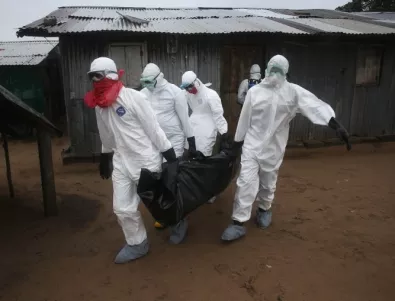 СЗО: Борбата с ебола се затруднява от многото заразени медицински лица