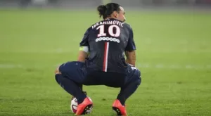 Златан Ибрахимович е с разкъсани коремни мускули