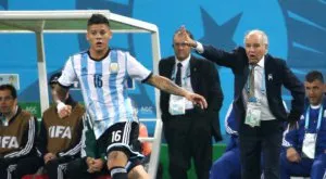 Национал на Аржентина ненужен в Юнайтед, Моуриньо го гони